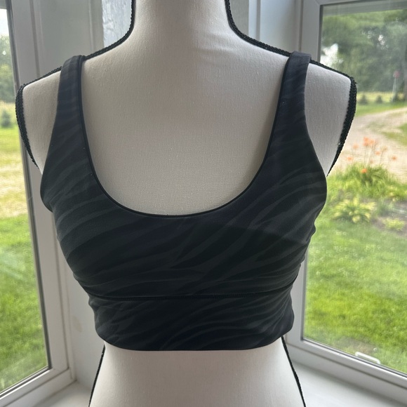Lululemon Align Reversible Bra size 8 - Picture 2 of 12
